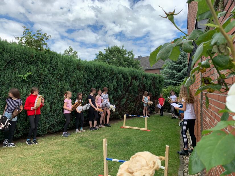  Hobby Horse Turniere und Treffen 